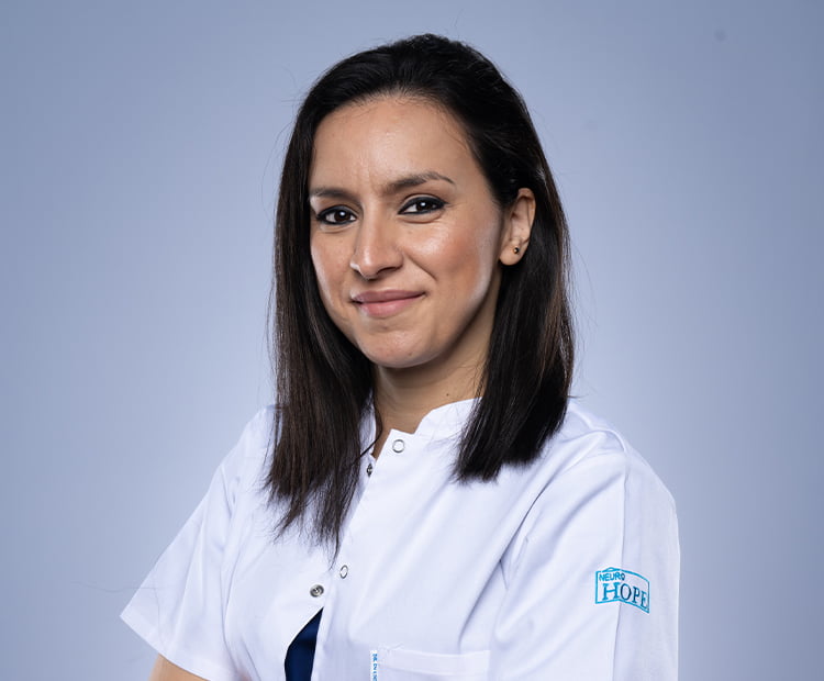 dr bica cristinaaa.jpg